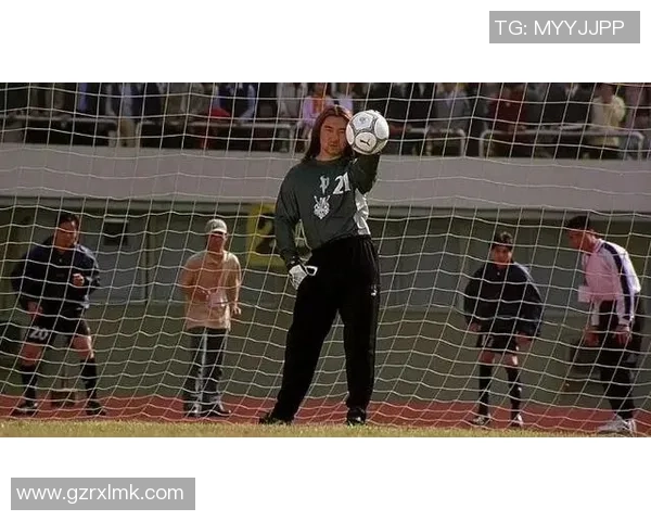 各大球星观看少林足球经典片段反应大揭秘 引发热议和深度思考