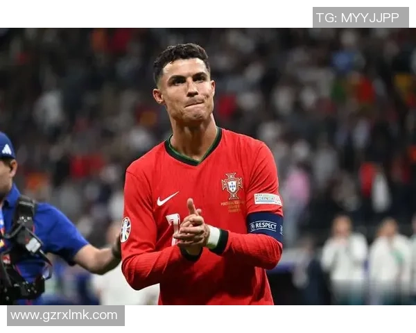 足球皇朝的传奇球星盘点他们如何定义足坛历史